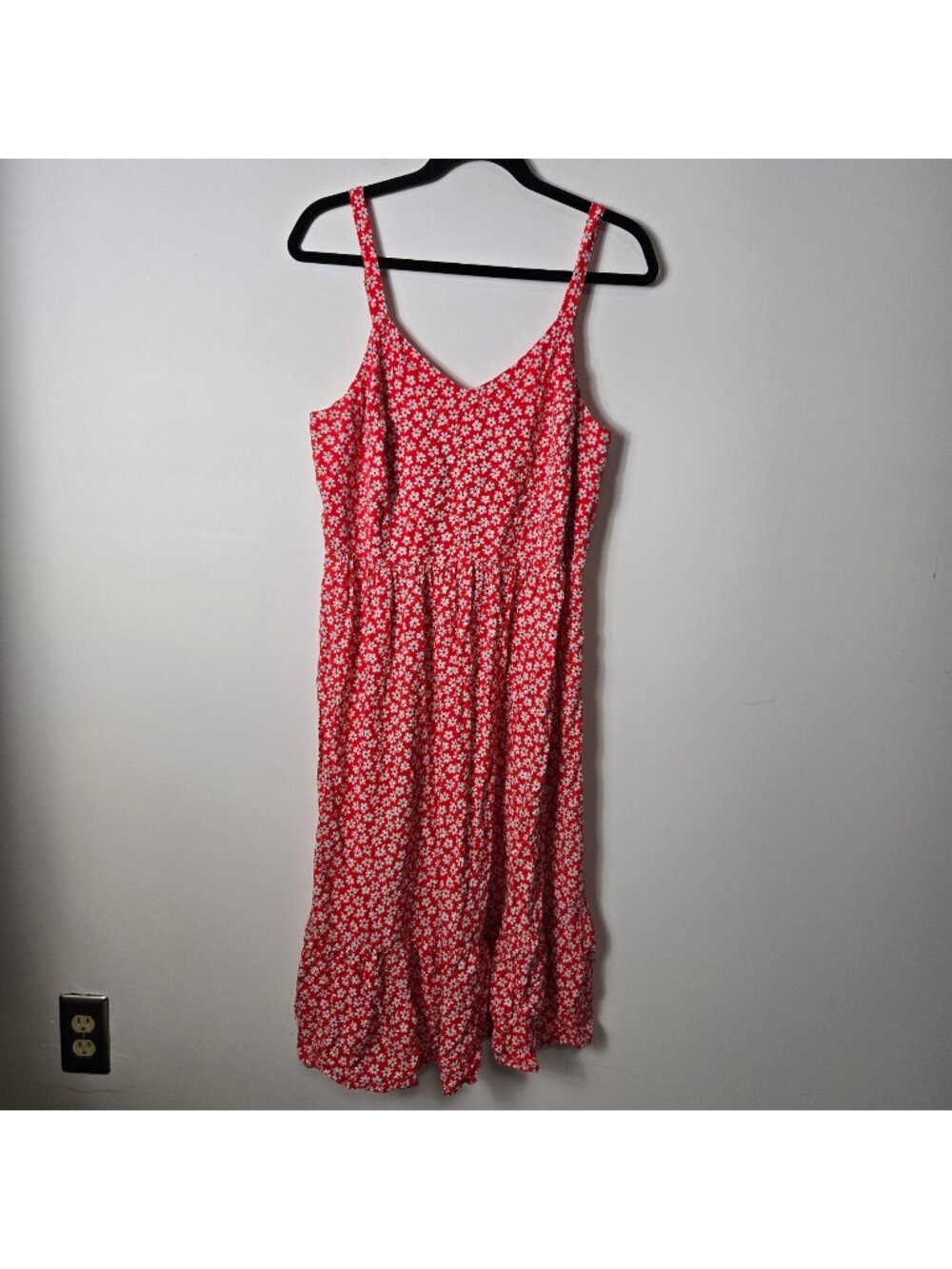 Old Navy Size 1X Red Daisy-Print Fit & Flare Cami Midi Dress Cottagecore